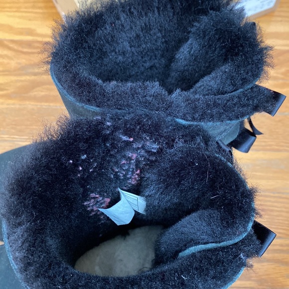 Black Bailey Bow Ugg Boots Medium Height - Worn - Picture 4 of 8